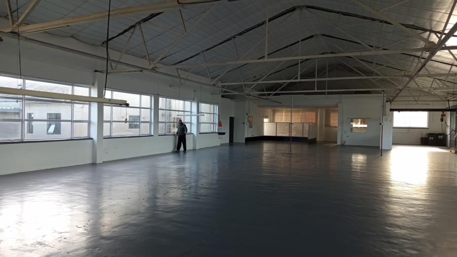 To Let Commercial Property for Rent in Maitland Western Cape